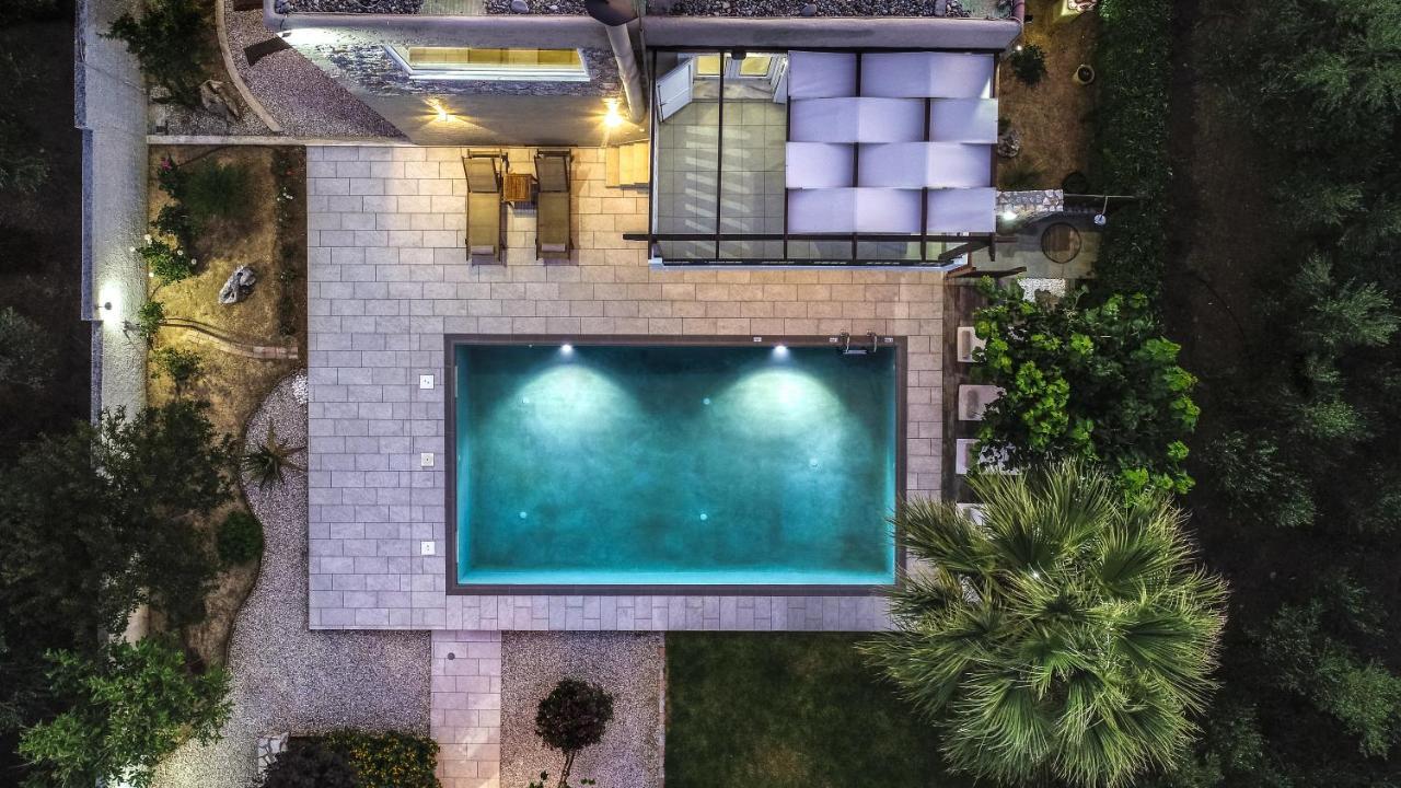 Petronila Luxury Villa With Heated Private Pool Kíssamos Eksteriør billede