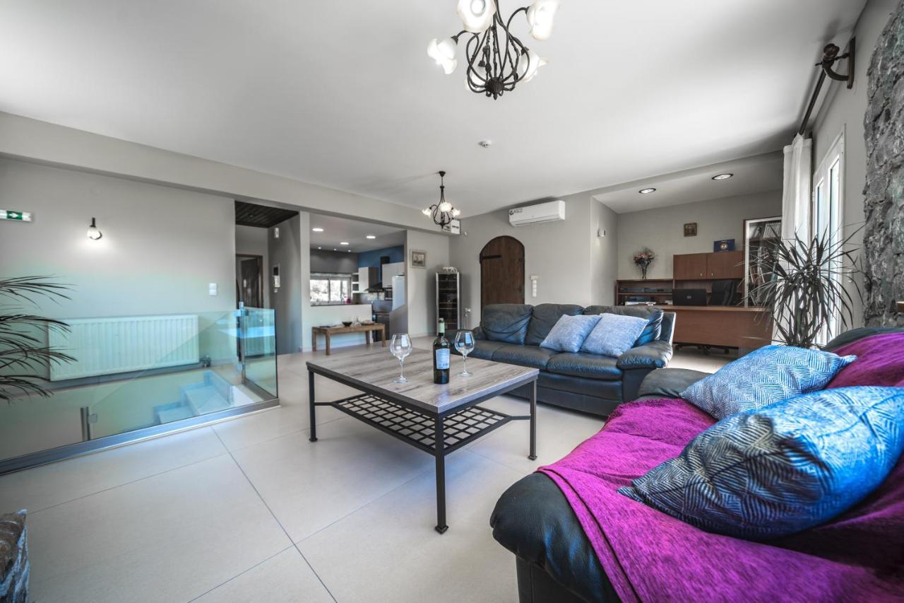 Petronila Luxury Villa With Heated Private Pool Kíssamos Eksteriør billede